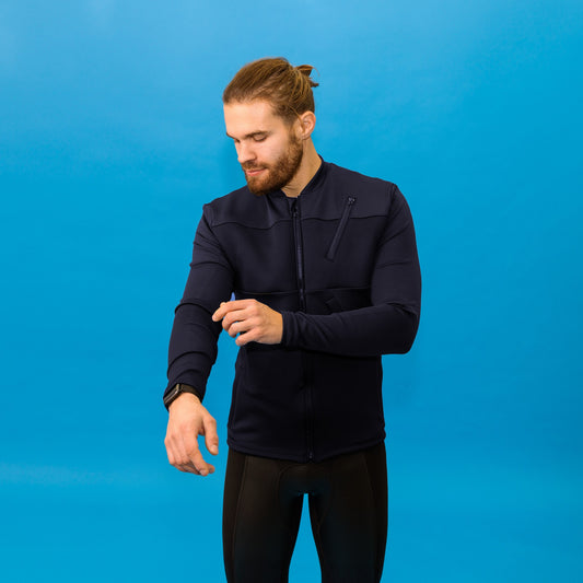 Adults' anti-drowning jacket with manual activation