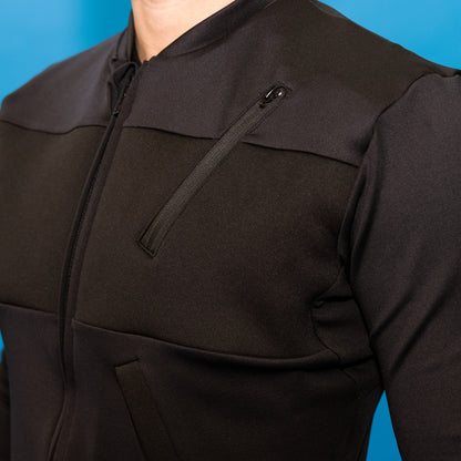 Adults' anti-drowning jacket with automatic activation