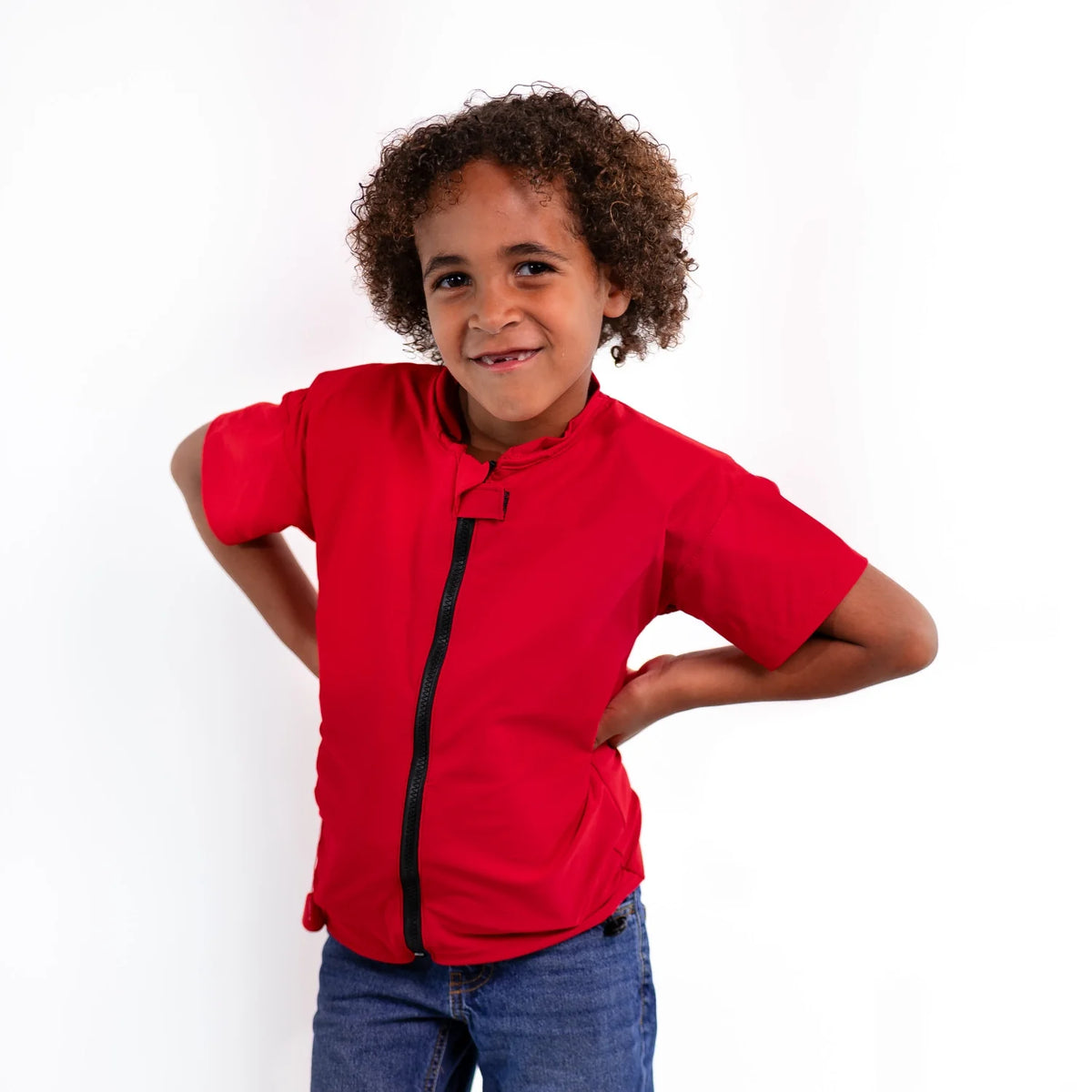 Tee-shirt anti-noyade enfant Floatee, taille 6-12 ans, rouge, manches courtes, vue porté face